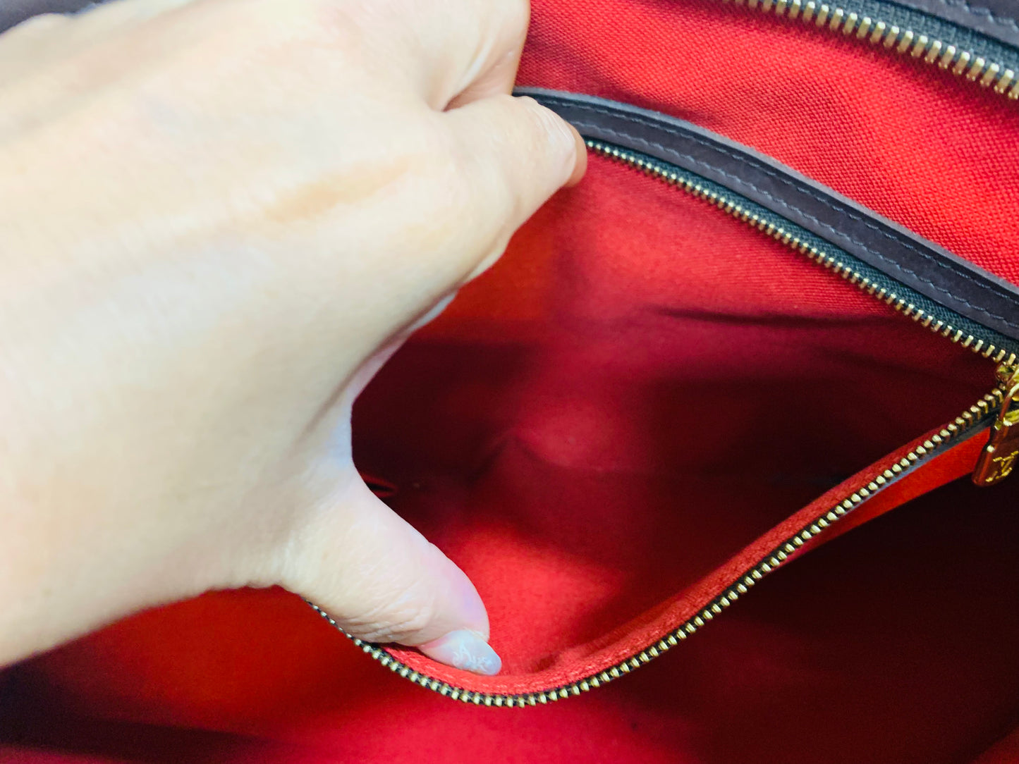 LOUIS VUITTON  Chelsea Damier Ebene Tote Bag