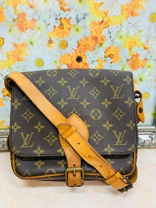 LOUIS VUITTON CARTOUCHIERE MM