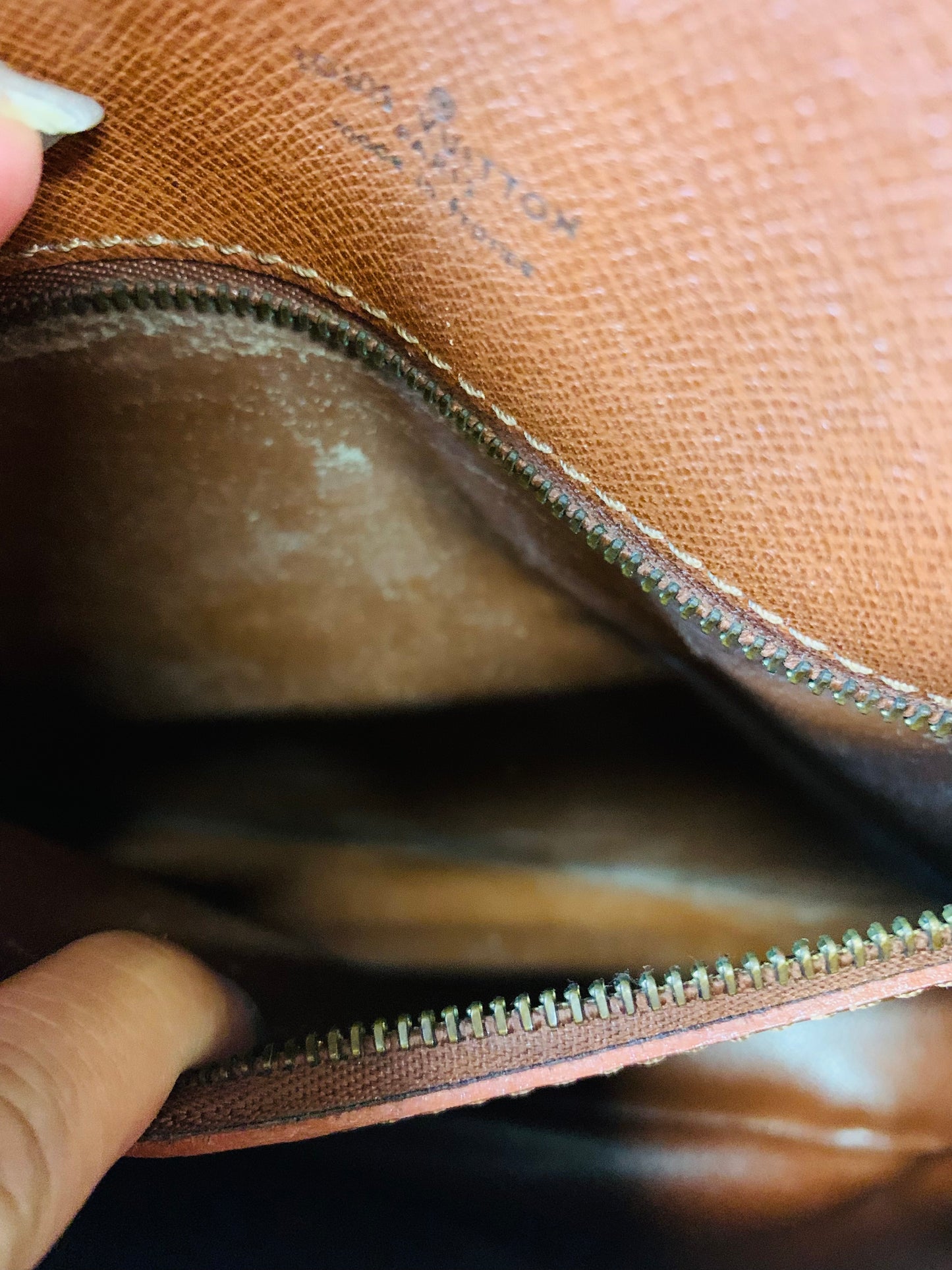 LOUIS VUITTON Saint Cloud GM