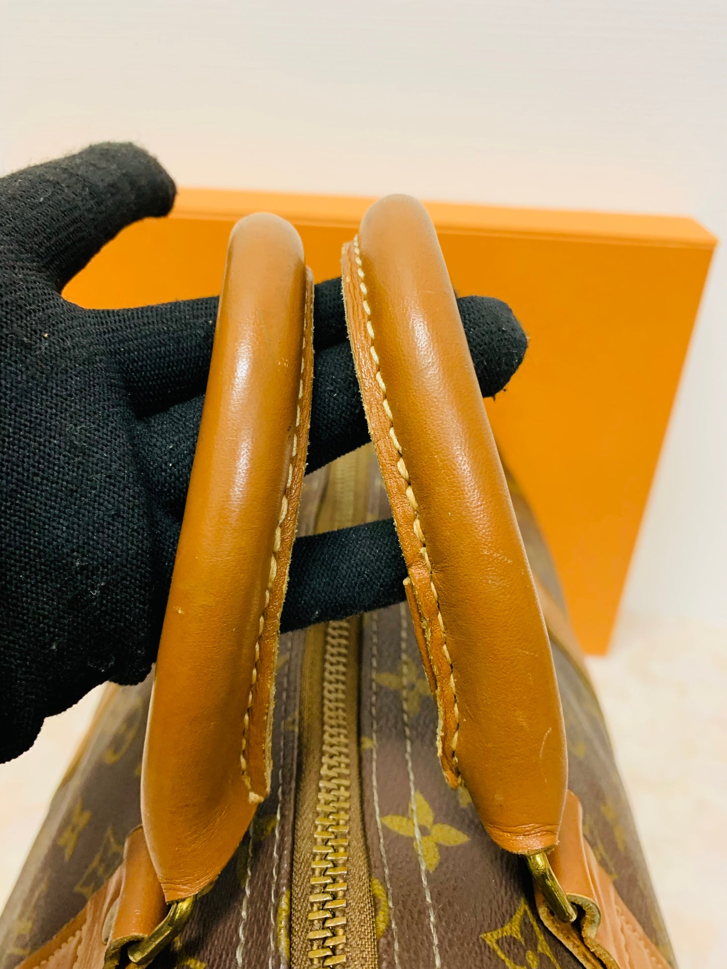 LOUIS VUITTON Vintage French&Co Keepal 45