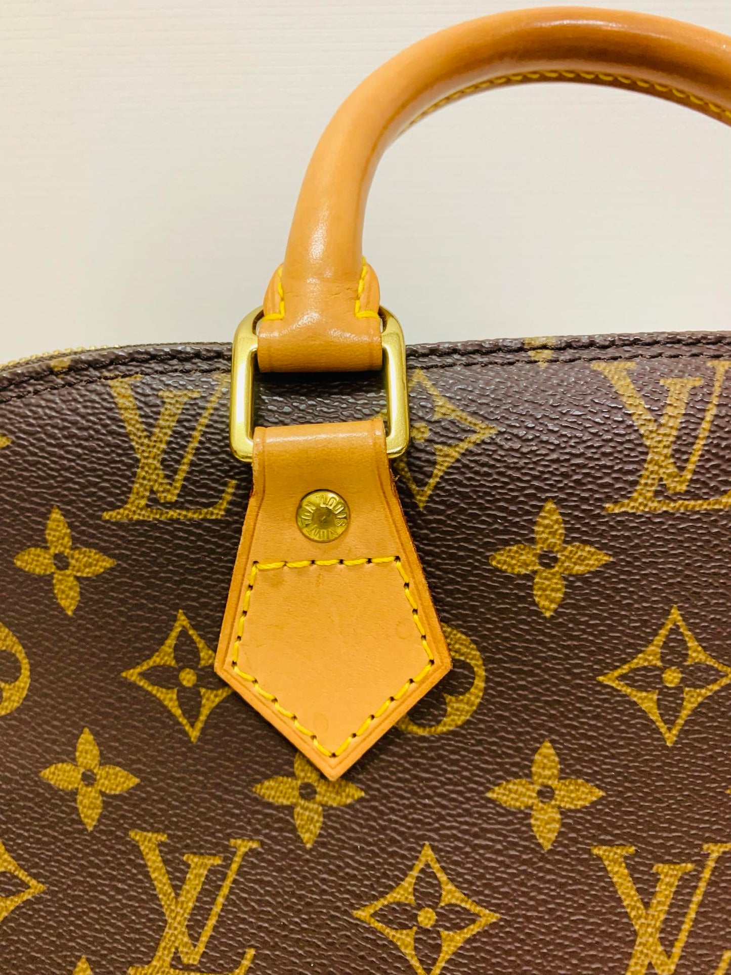 LOUIS VUITTON ALMA PM