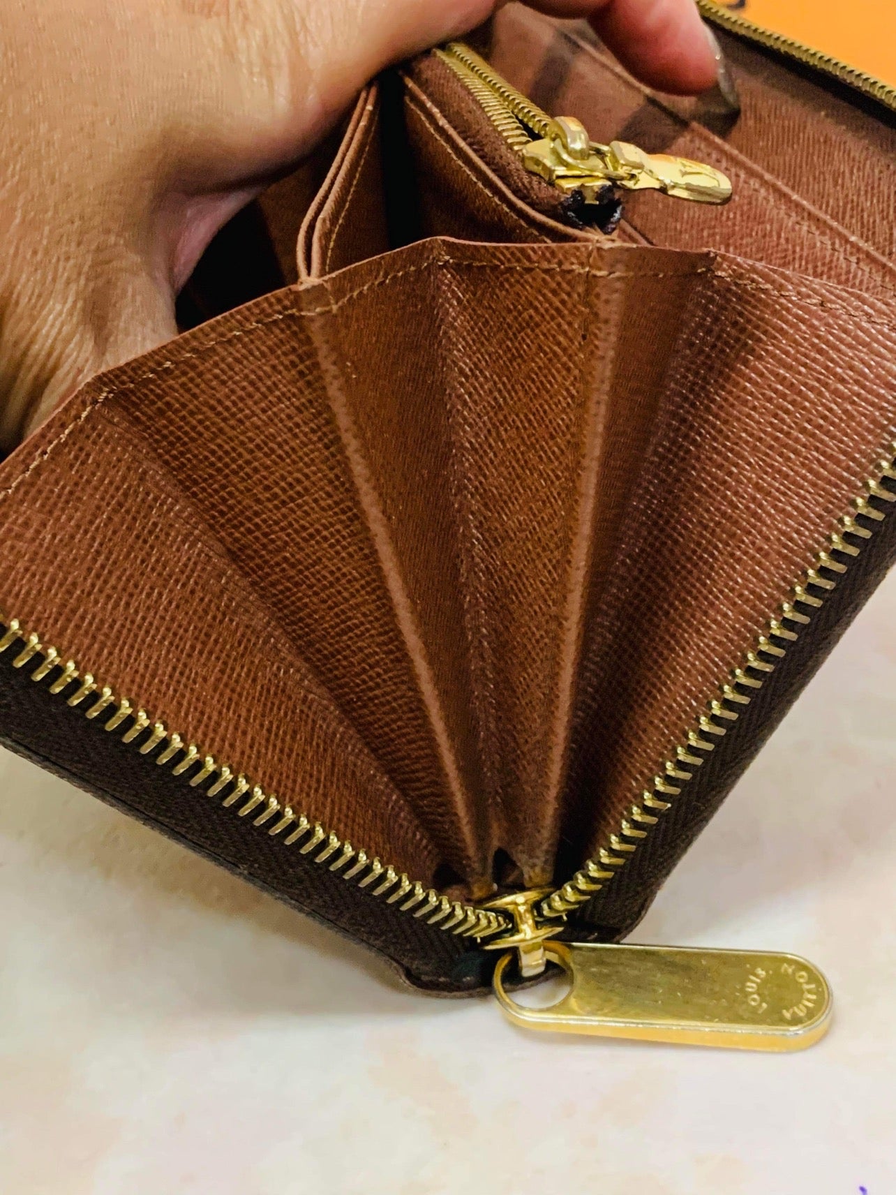 LOUIS VUITTON Zippy Wallet Monogram