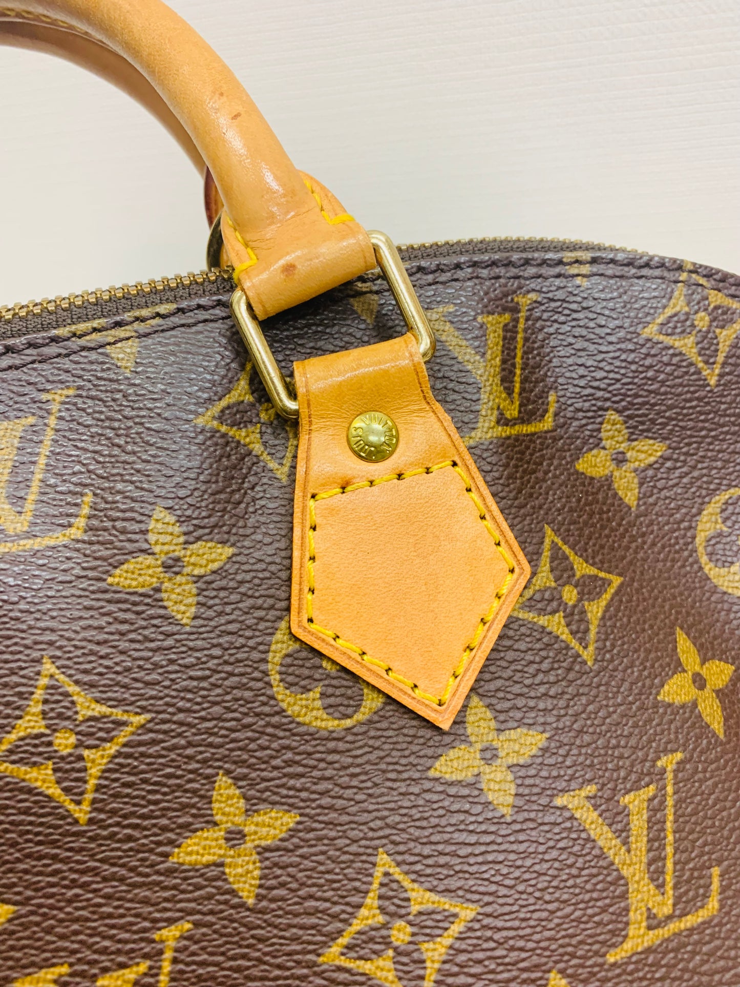 LOUIS VUITTON ALMA PM