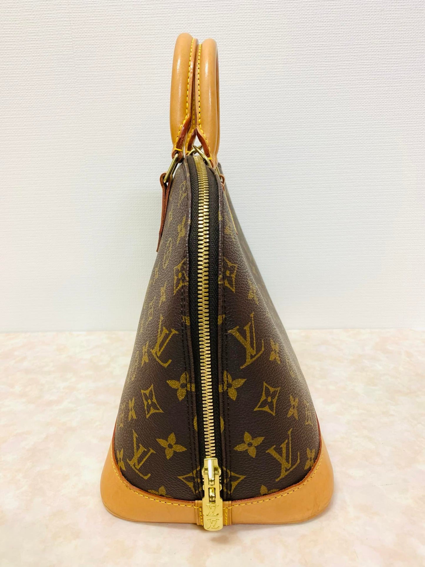 LOUIS VUITTON ALMA PM