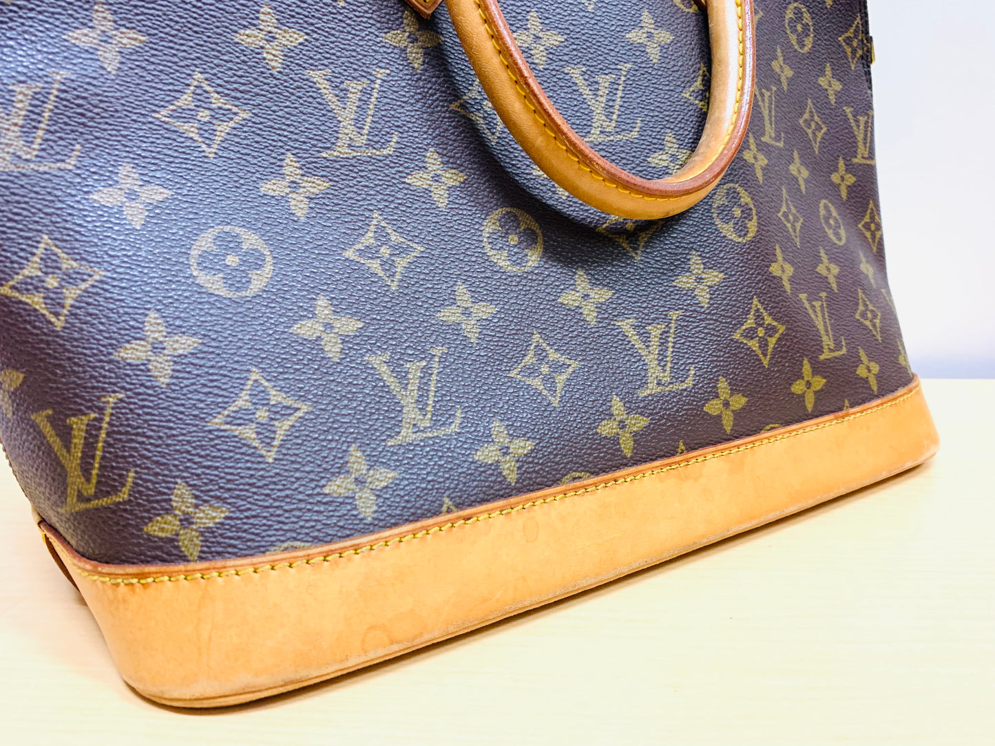 LOUIS VUITTON Alma PM Monogram