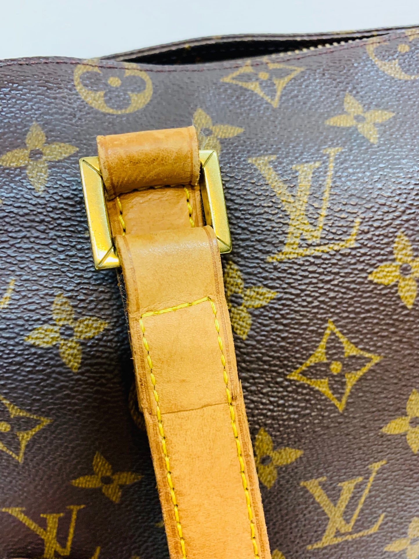 LOUIS VUITTON CABAS MEZZO TOTE BAG