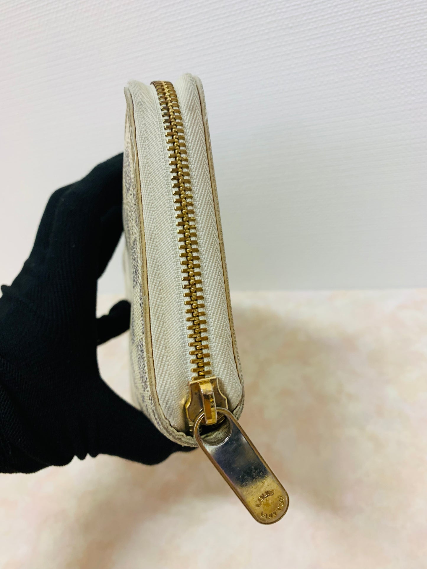 LOUIS VUITTON Damier Azur Zippy Wallet Organizer