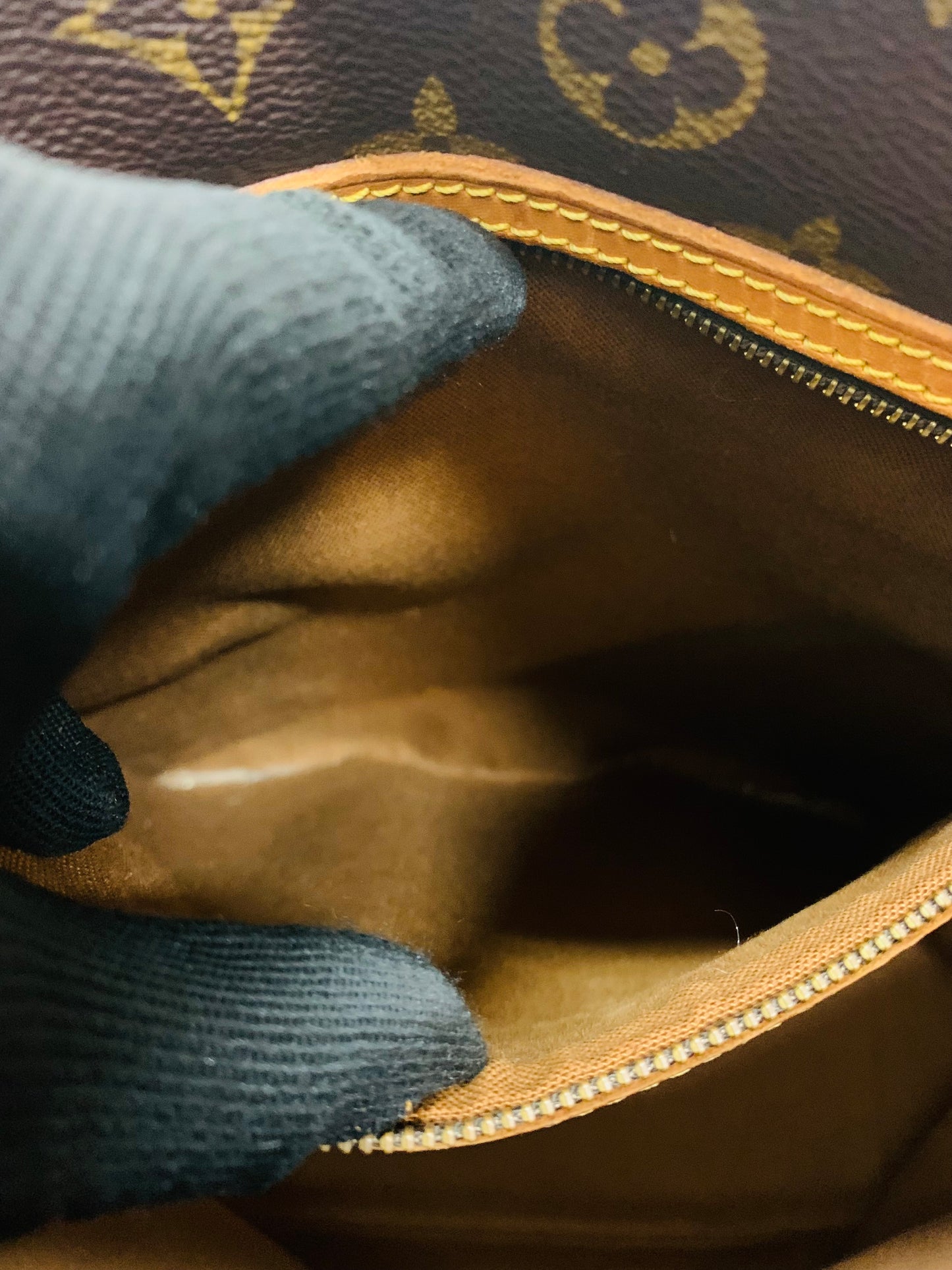 LOUIS VUITTON SAC SHOPPING TOTE BAG