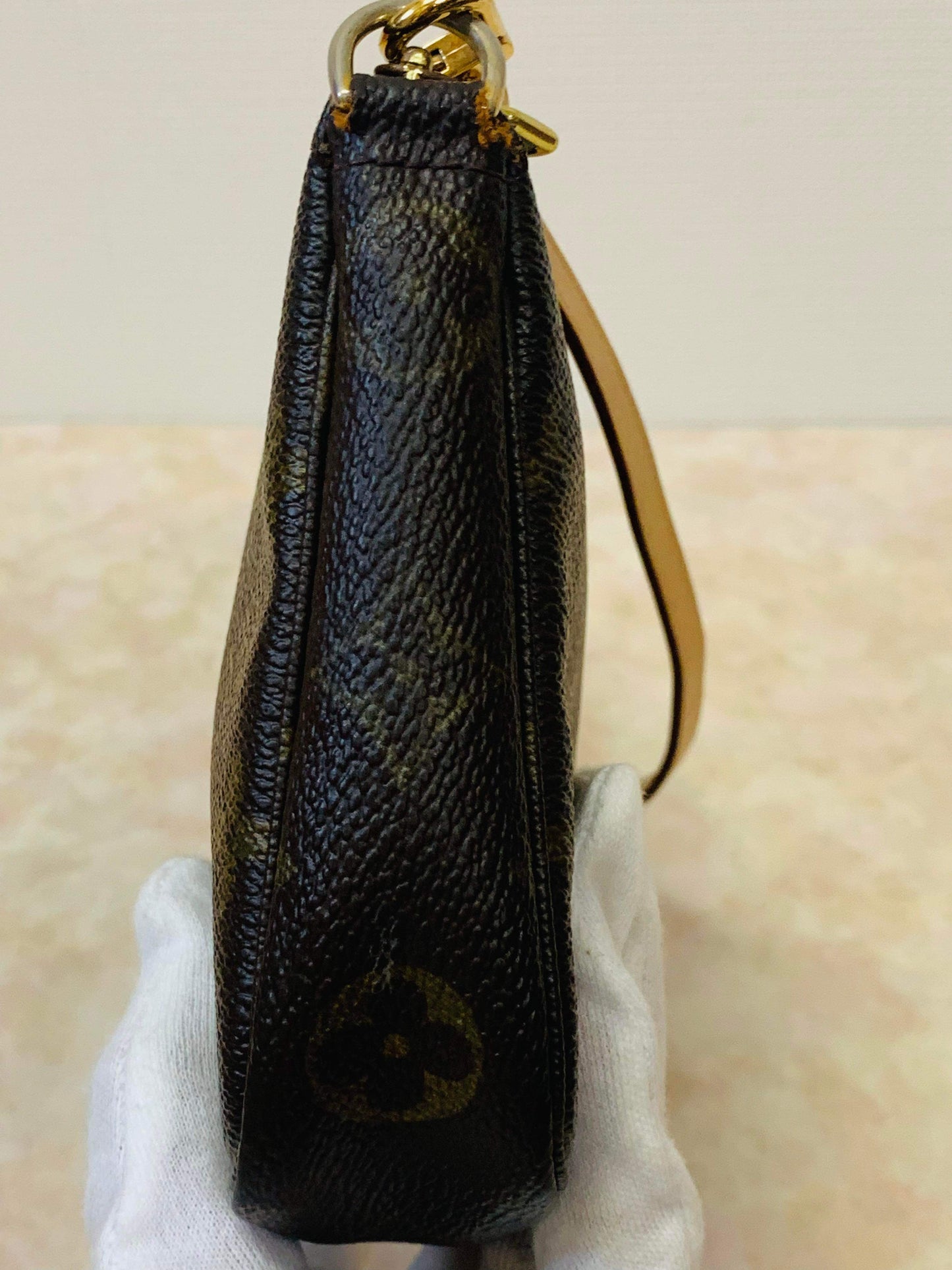 LOUIS VUITTON POCHETTE ACCESSORIES