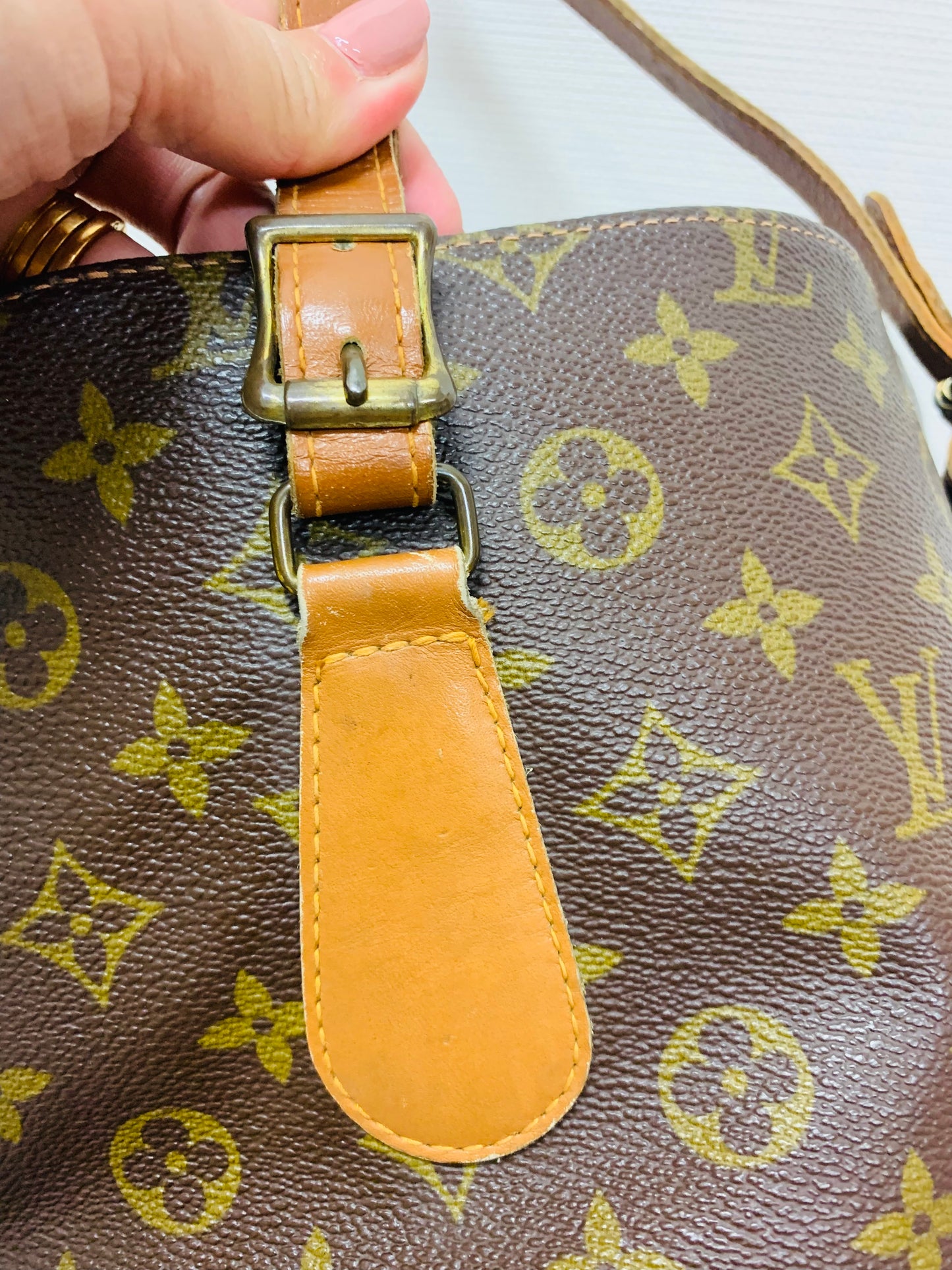 LOUIS VUITTON Bucket GM French Company