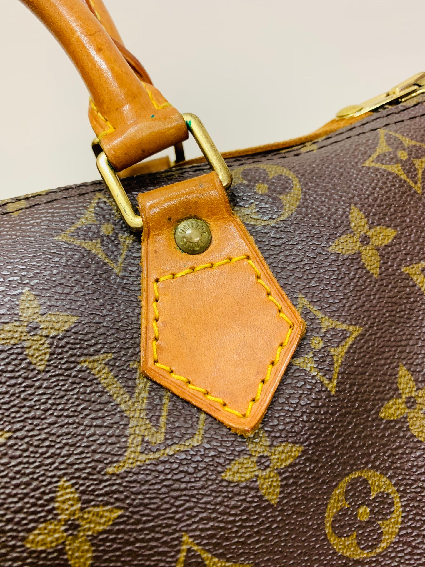 LOUIS VUITTON Speedy 30