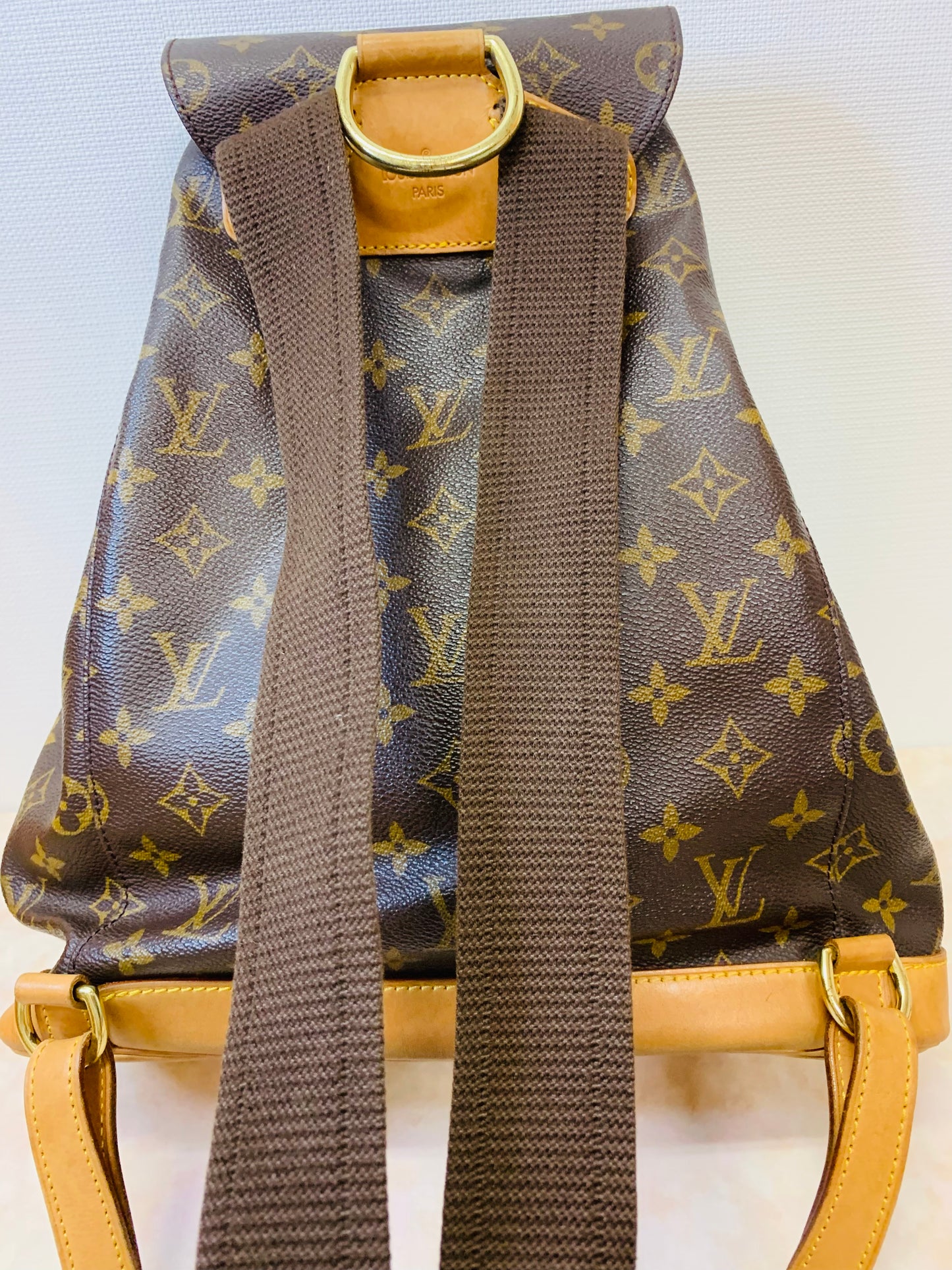 LOUIS VUITTON MONTSOURIS GM