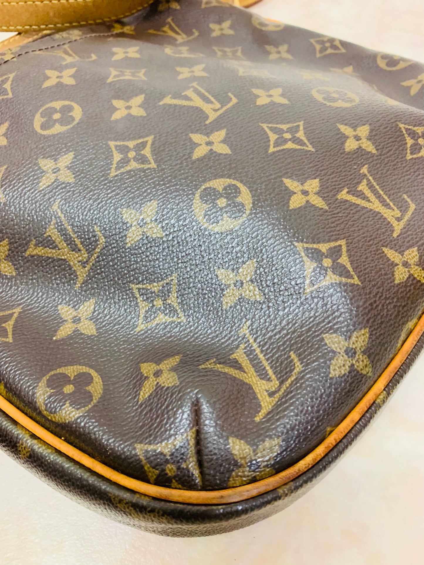 LOUIS VUITTON ODEON PM