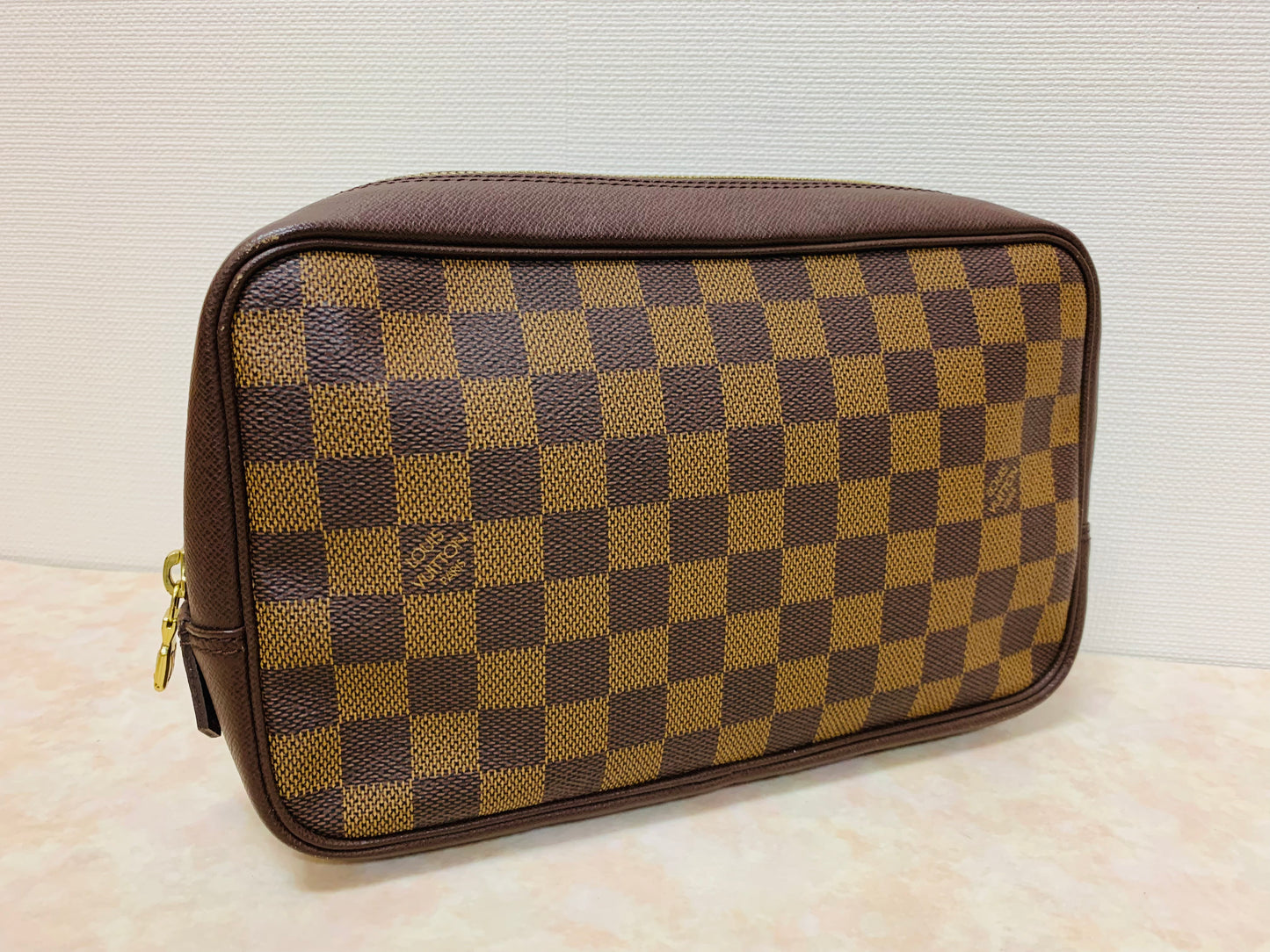 LOUIS VUITTON Trousse Toilette Pochette DE