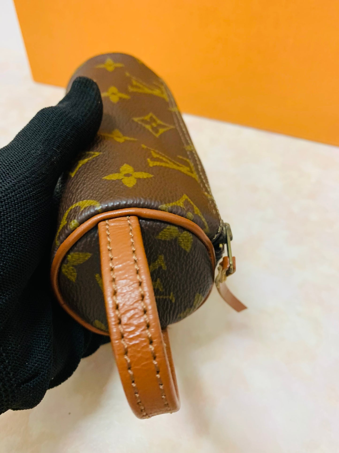 LOUIS VUITTON Golf Ball Pouch/Pen or lipstick case