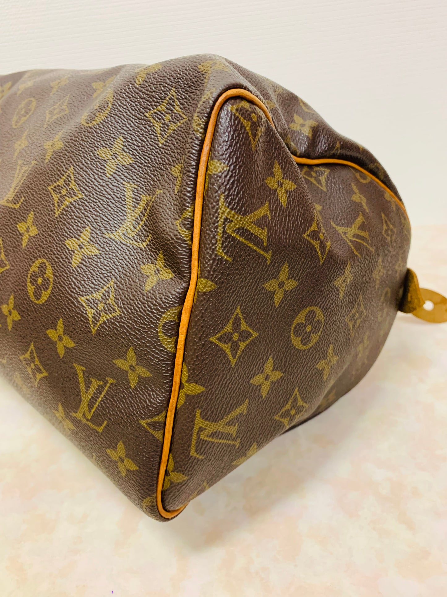 LOUIS VUITTON Speedy 30