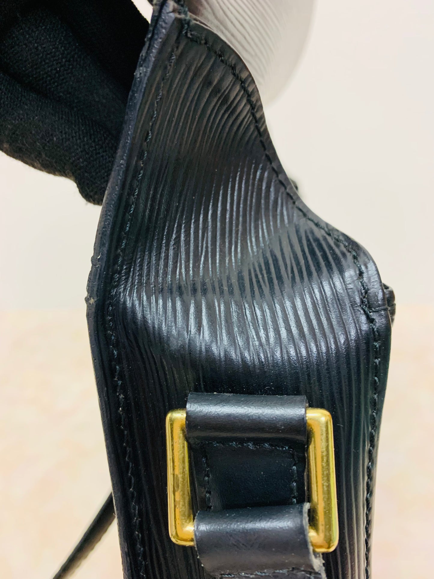 LOUIS VUITTON ntage Epi Saint Cloud GM Noir