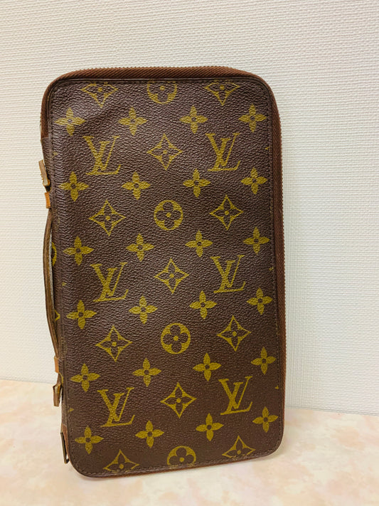 LOUIS VUITTON SCAPADE TRAVEL ORGANIZER