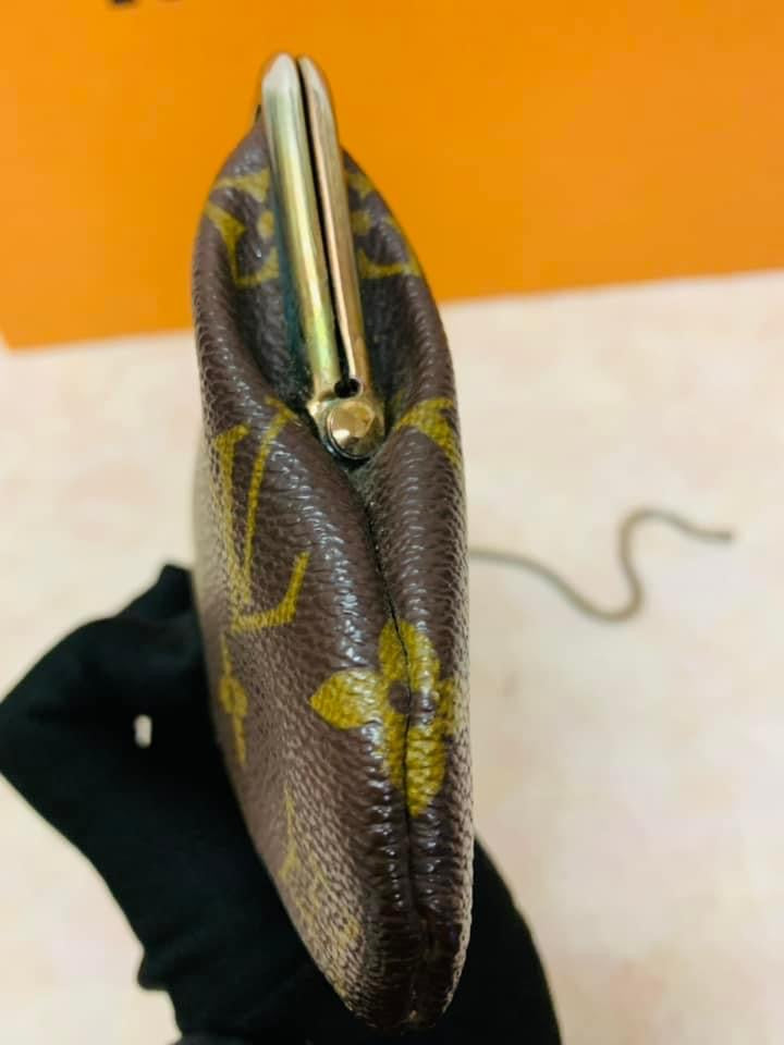 LOUIS VUITTON Vintage Kisslock Pouch