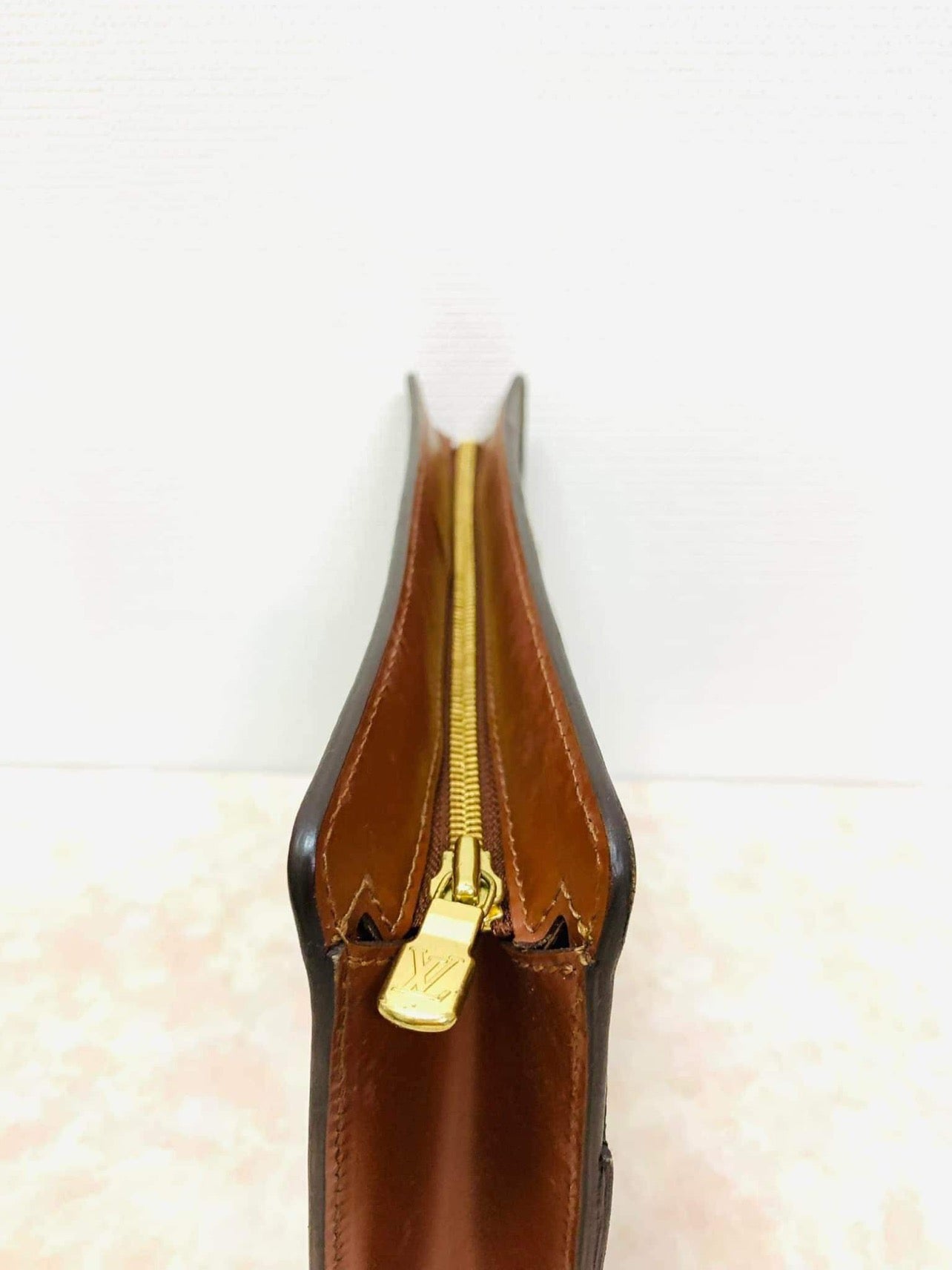 LOUIS VUITTON  Pochette Homme clutch