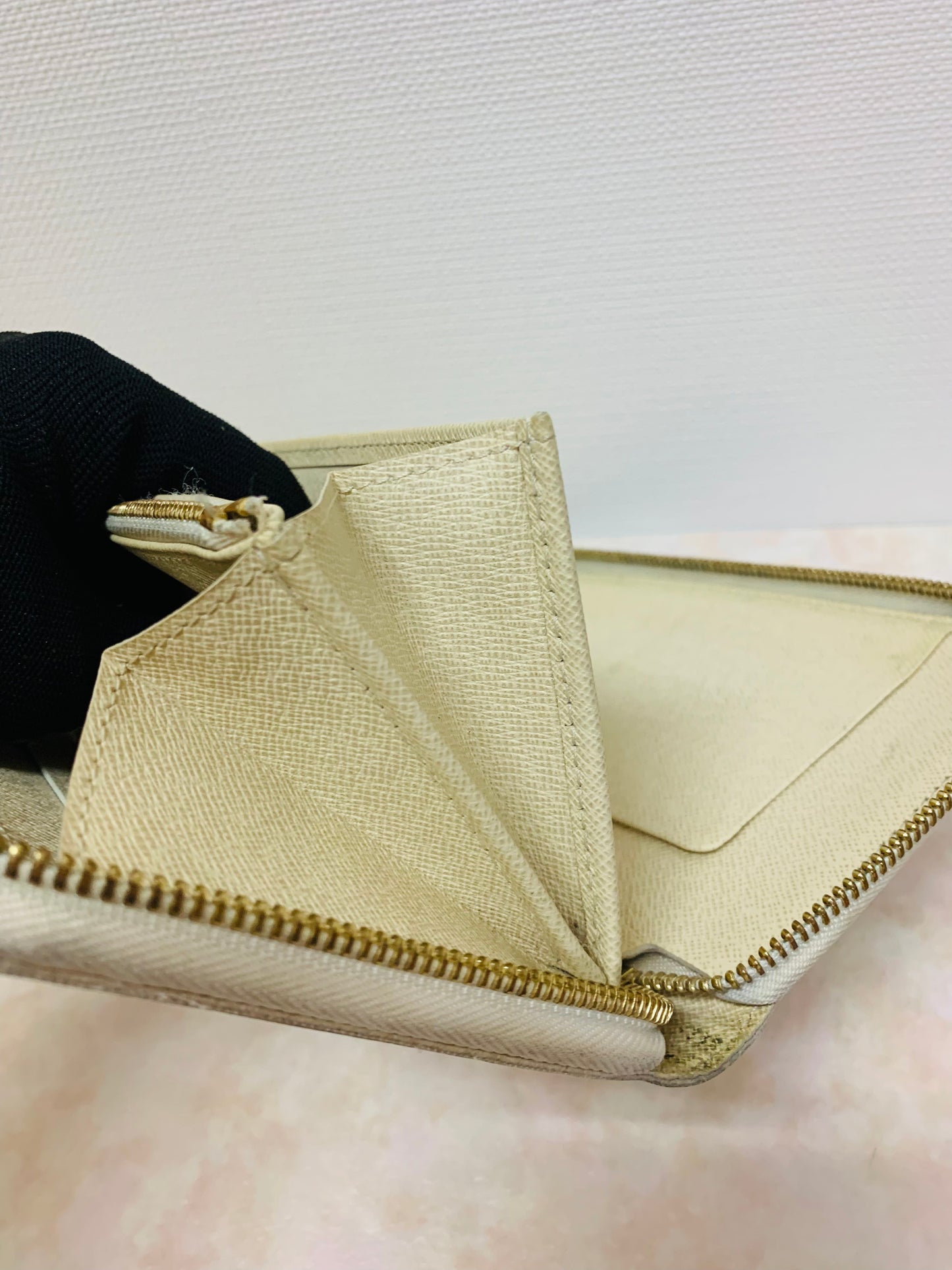 LOUIS VUITTON Damier Azur Zippy Wallet Organizer