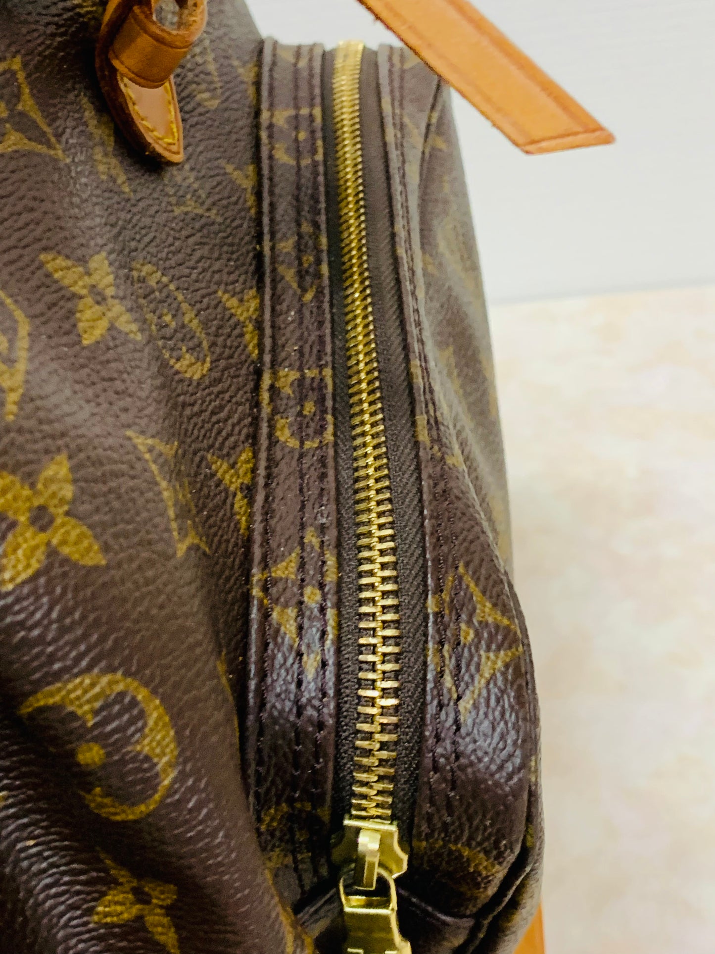 LOUIS VUITTON Montsouris GM