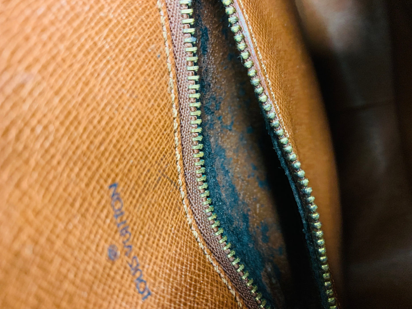 Used Louis Vuitton Speedy 30