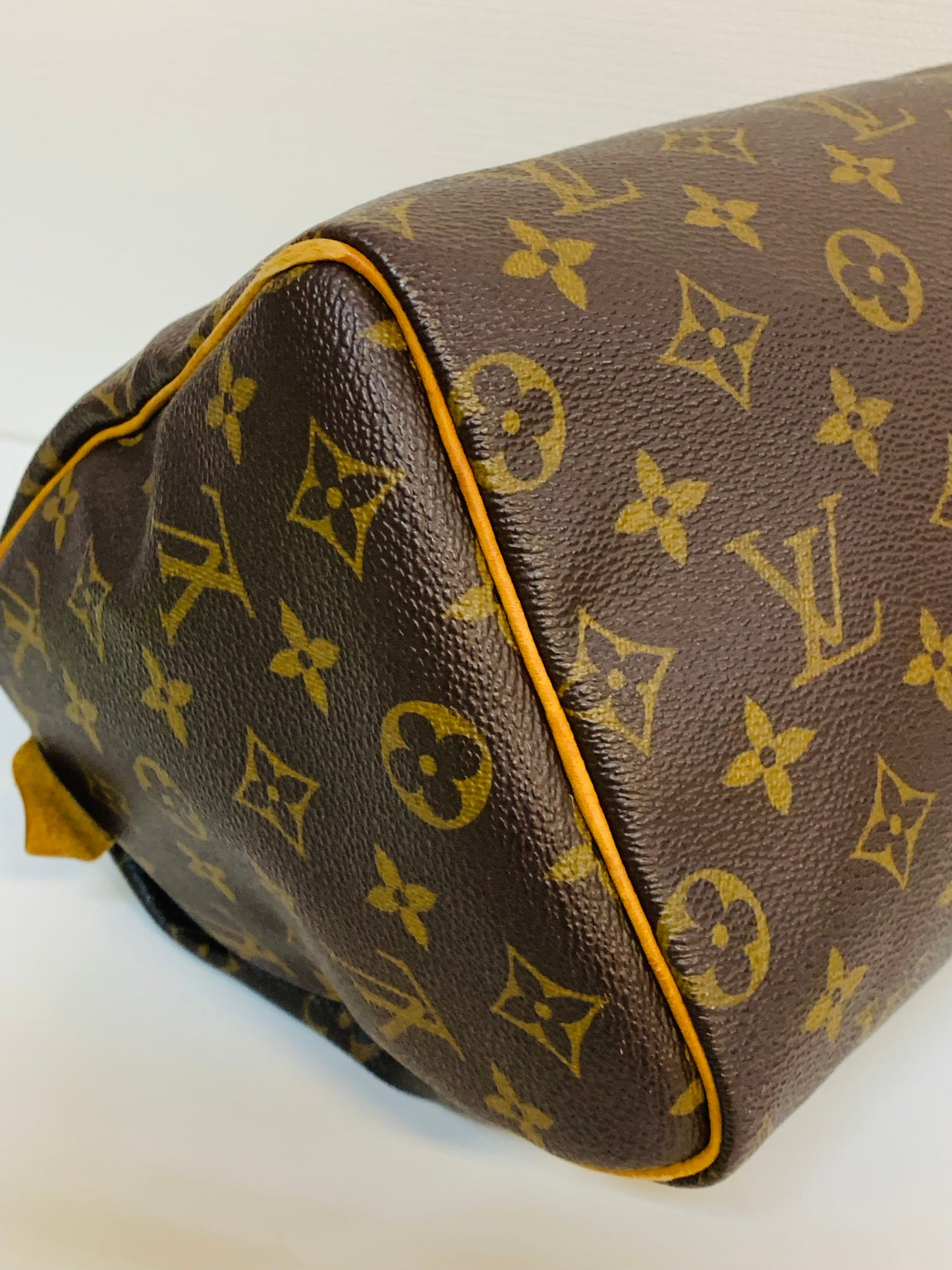 LOUIS VUITTON SPEEDY 25