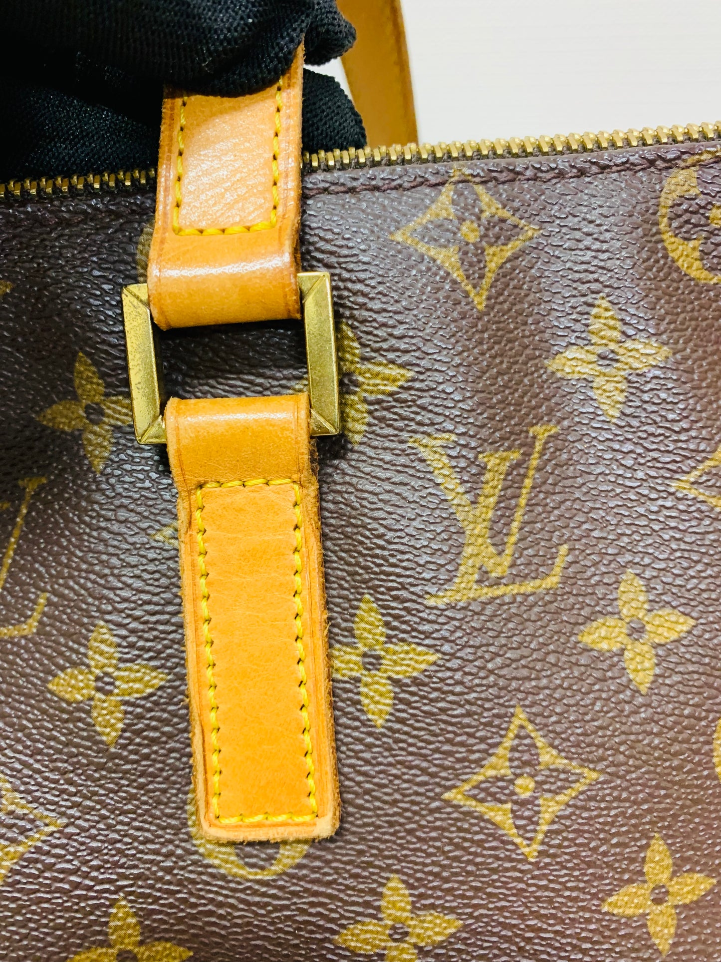 LOUIS VUITTON Cabas Mezzo Tote Bag