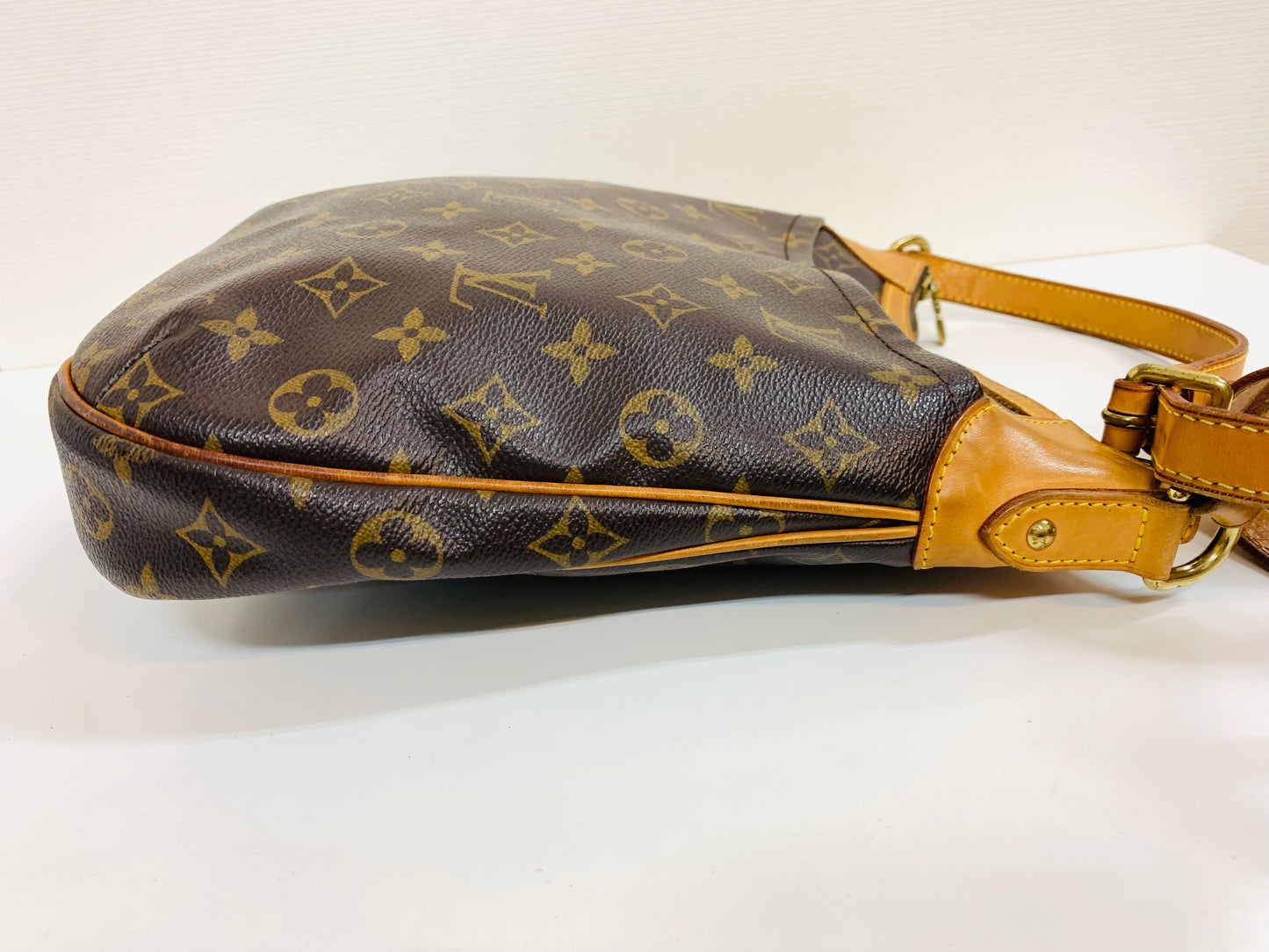 LOUIS VUITTON ODEON PM