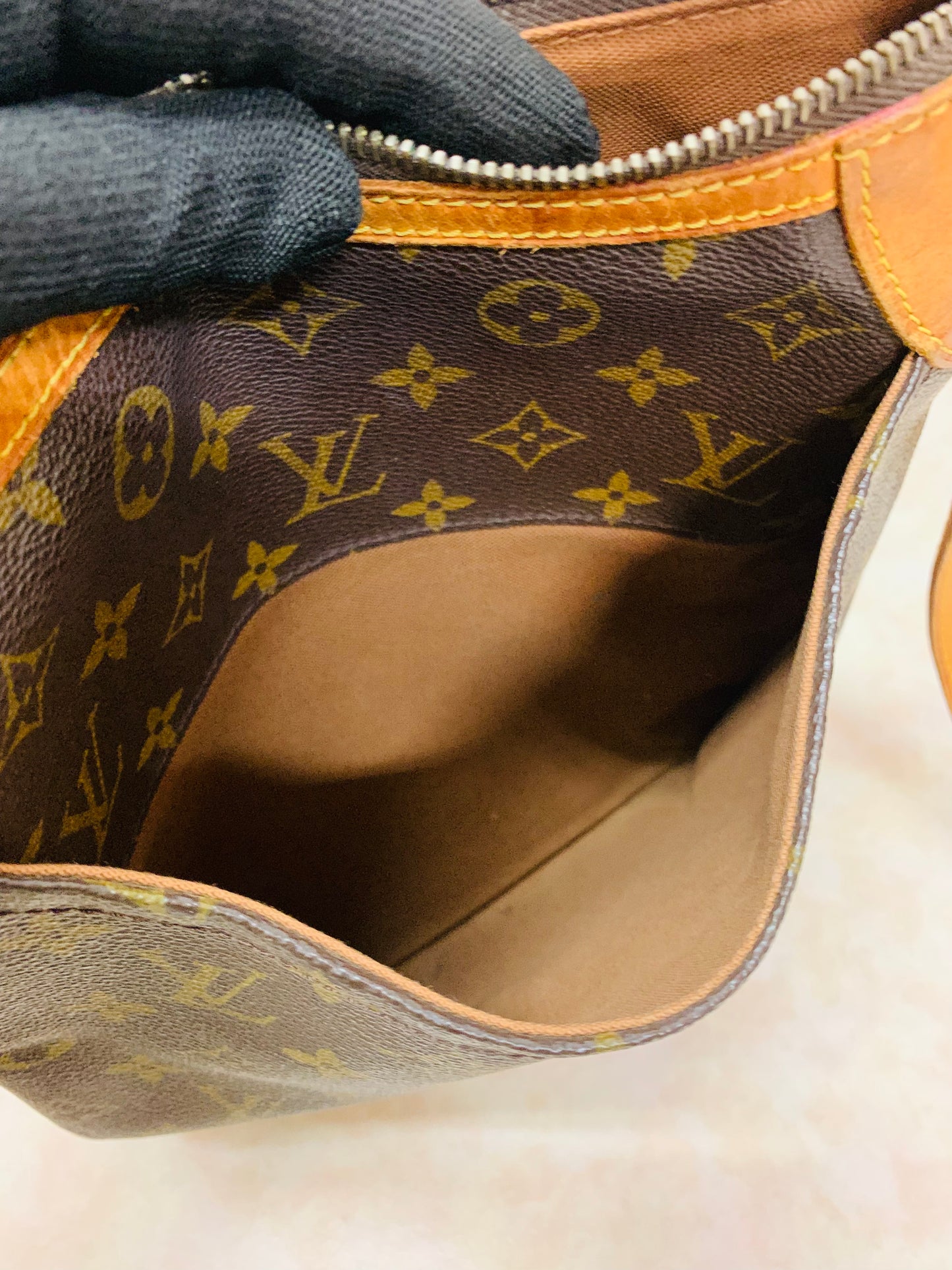 LOUIS VUITTON ODEON PM