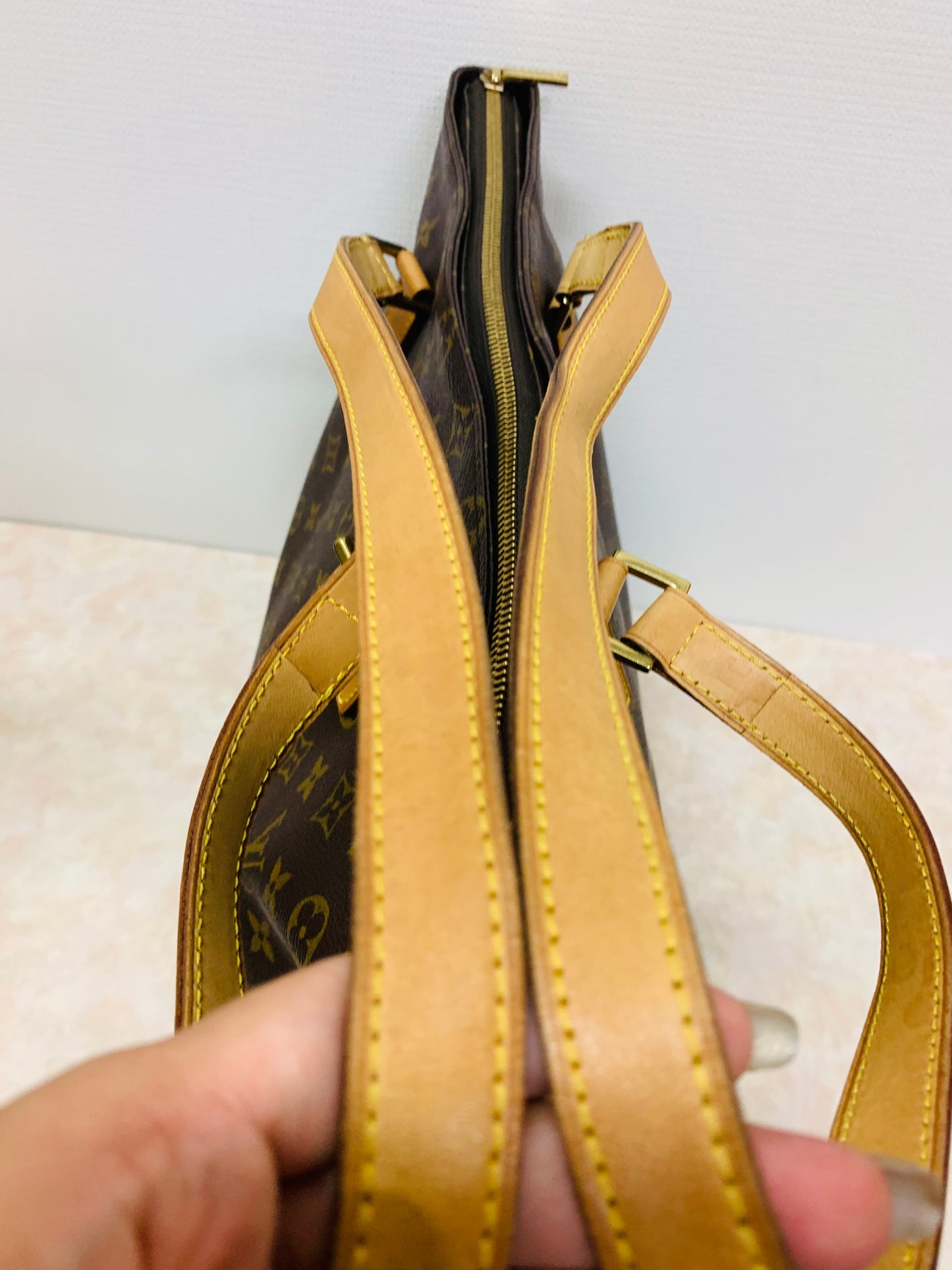 LOUIS VUITTON Cabas Mezzo Tote bag
