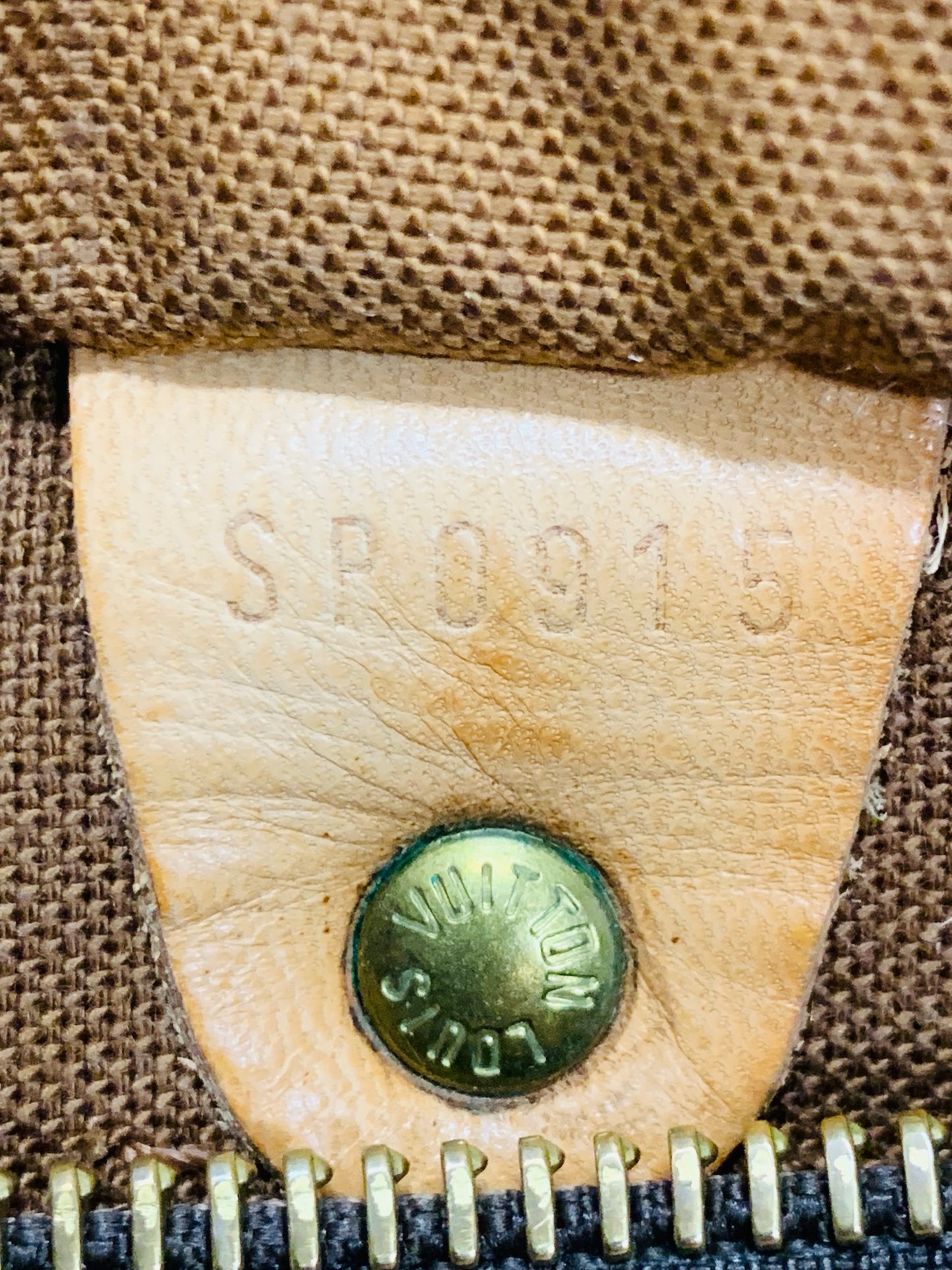 LOUIS VUITTON SPEEDY 25