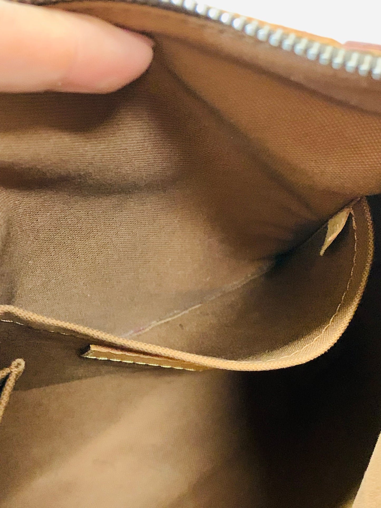 LOUIS VUITTON ODEON PM