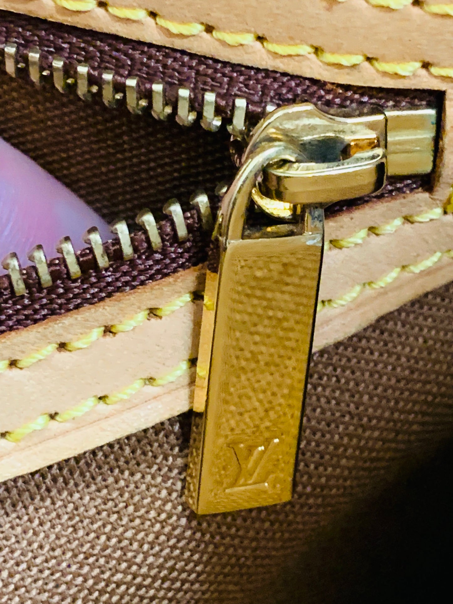 LOUIS VUITTON Cabas Mezzo Tote Bag