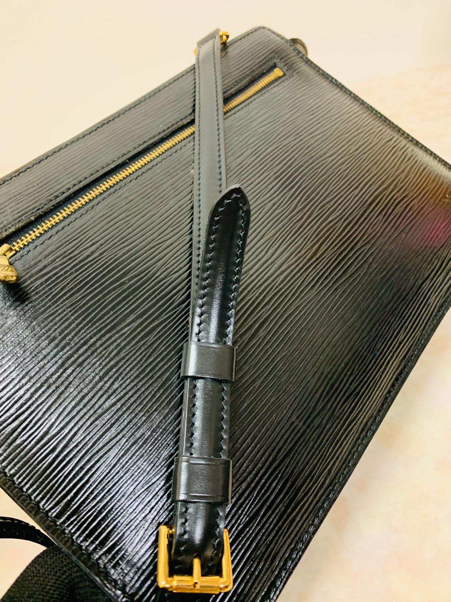 LOUIS VUITTON Epi Noir Enghien Shoulder/clutch bag