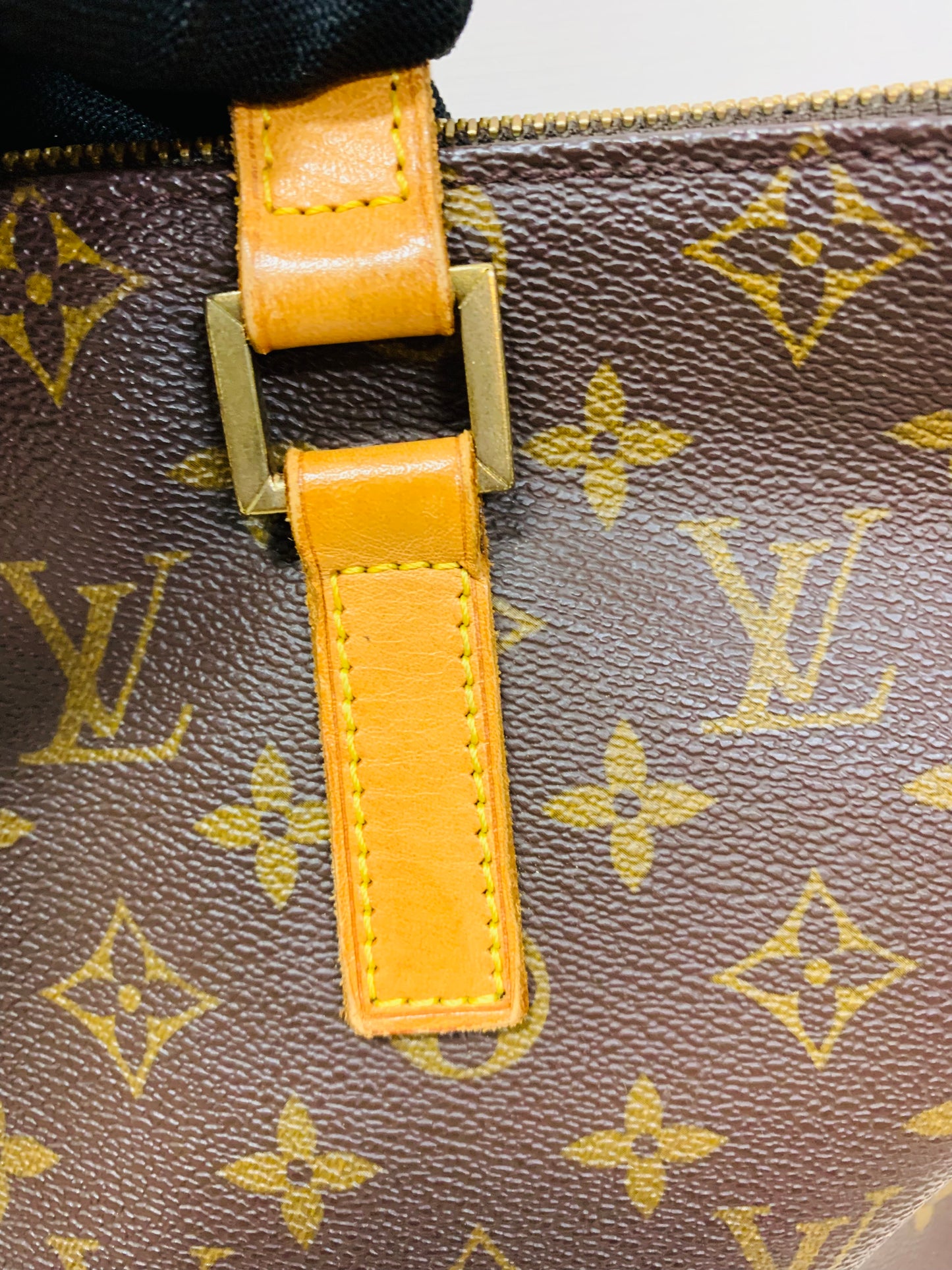 LOUIS VUITTON Cabas Mezzo Tote Bag