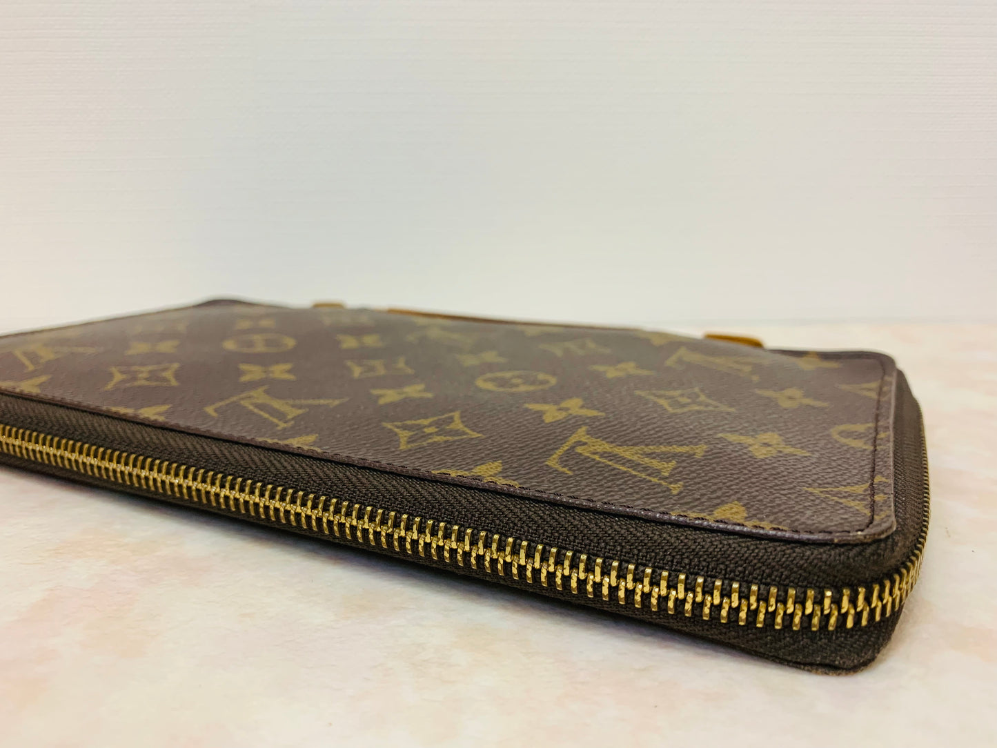LOUIS VUITTON TRAVEL ORGANIZER