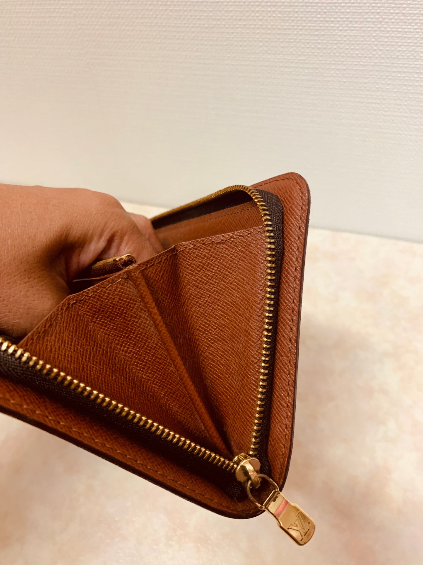 LOUIS VUITTON Zippy Compact wallet old model