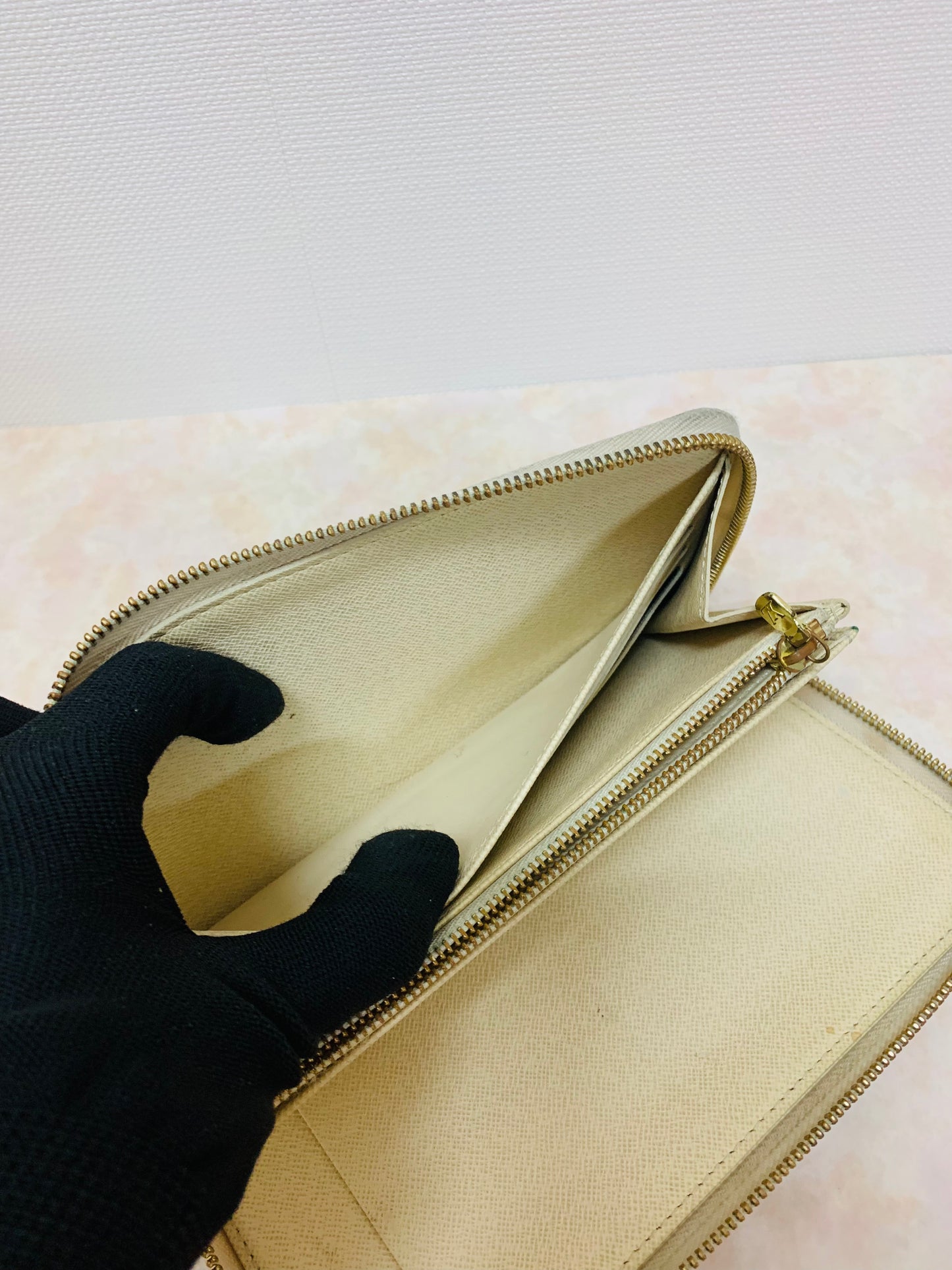 LOUIS VUITTON Damier Azur Zippy Wallet Organizer