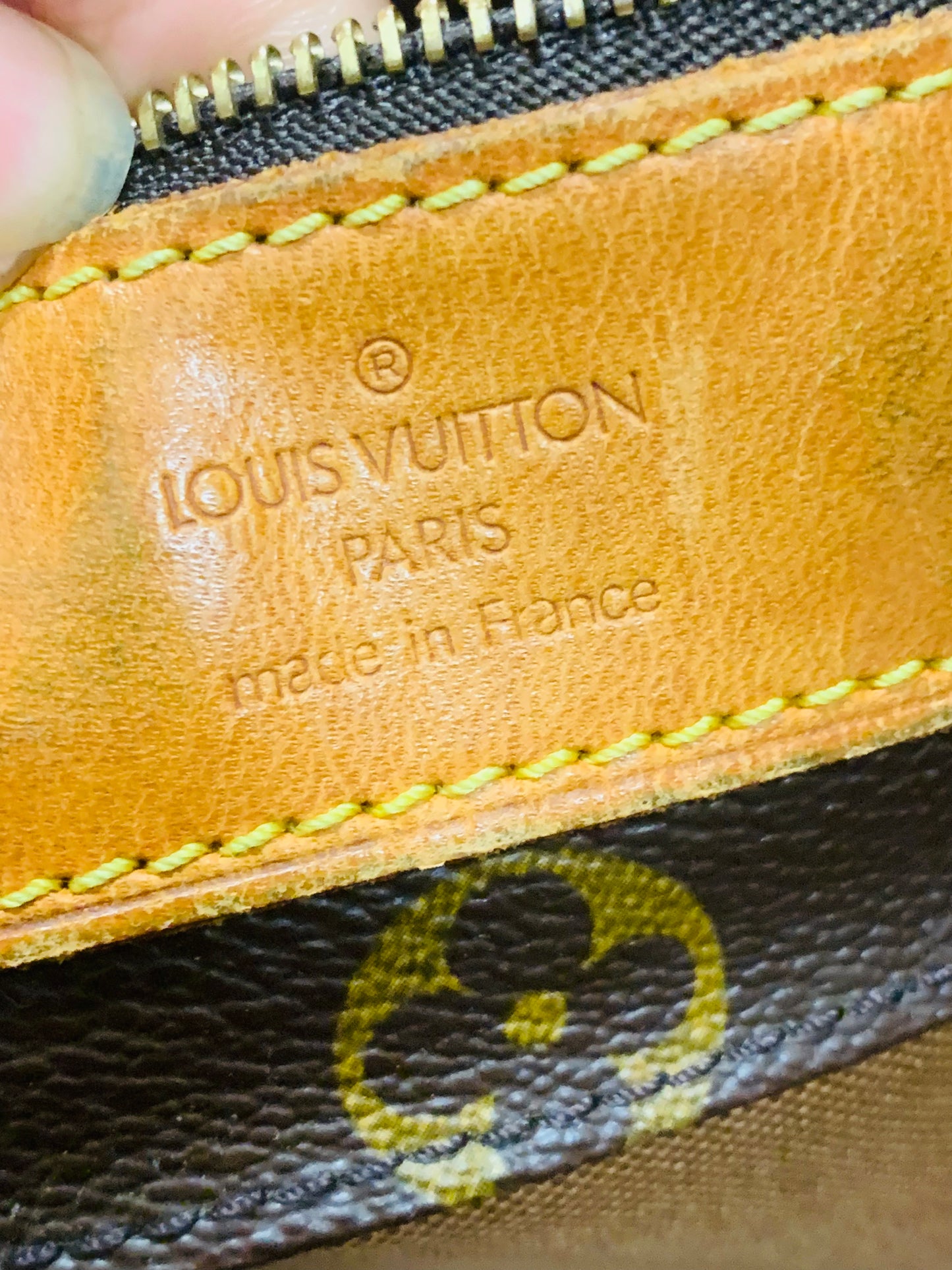 LOUIS VUITTON Sac Shopping Tote Bag