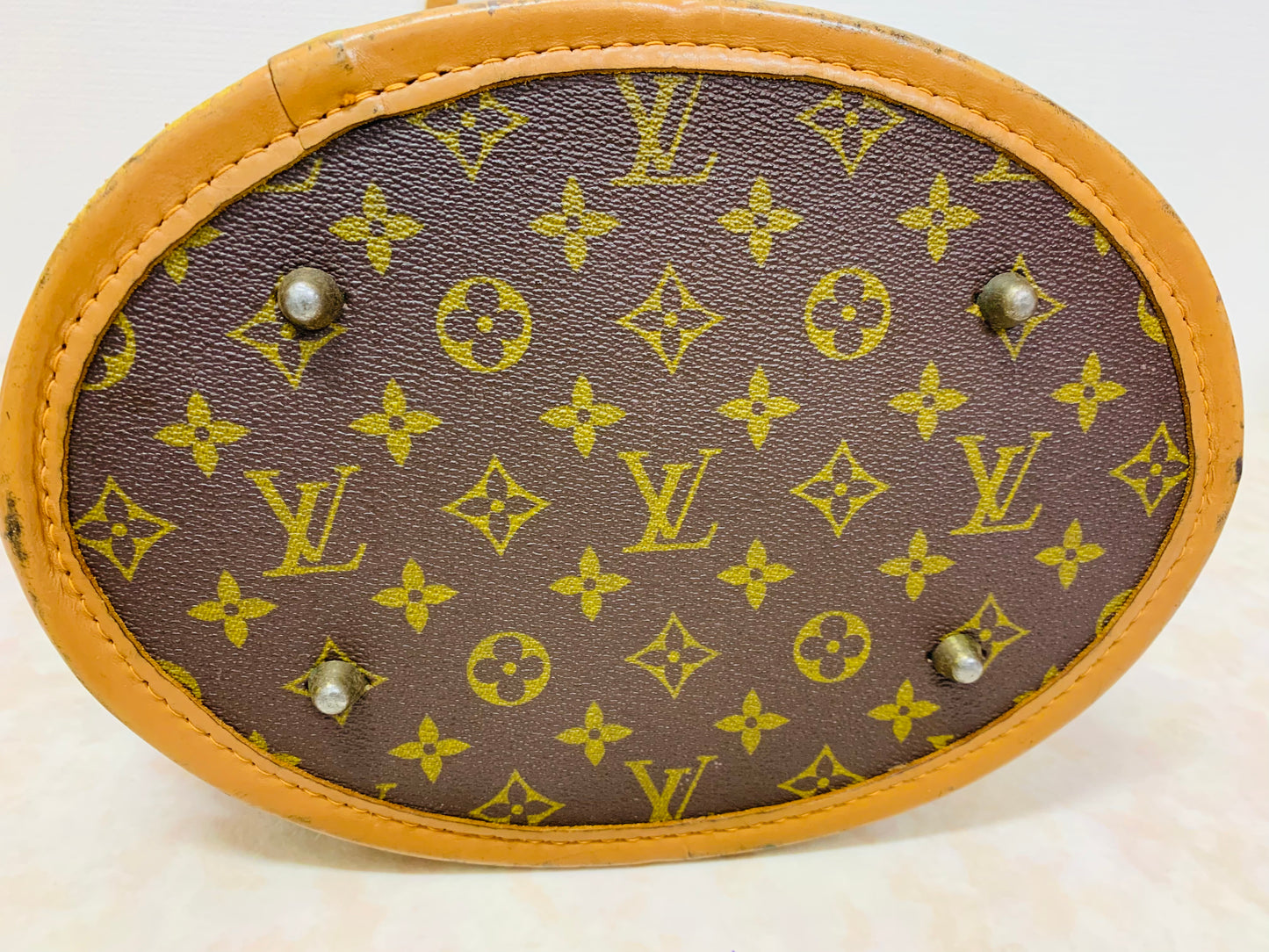 LOUIS VUITTON Bucket GM French and Company