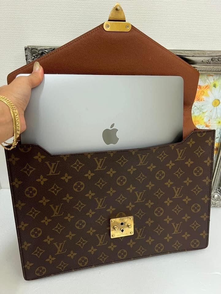 LOUIS VUITTON PORTE DOCUMENTS BUSINESS BAG