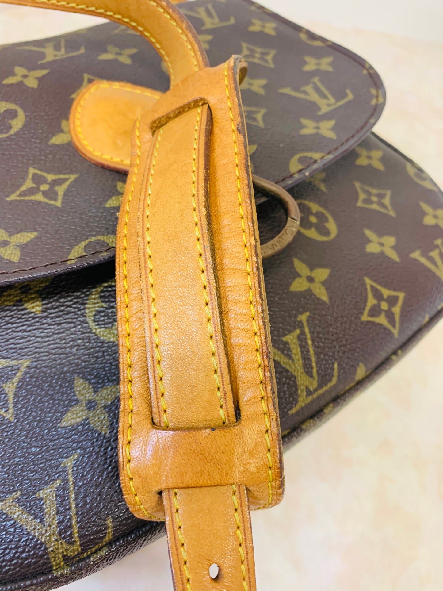 LOUIS VUITTON Saint Cloud GM