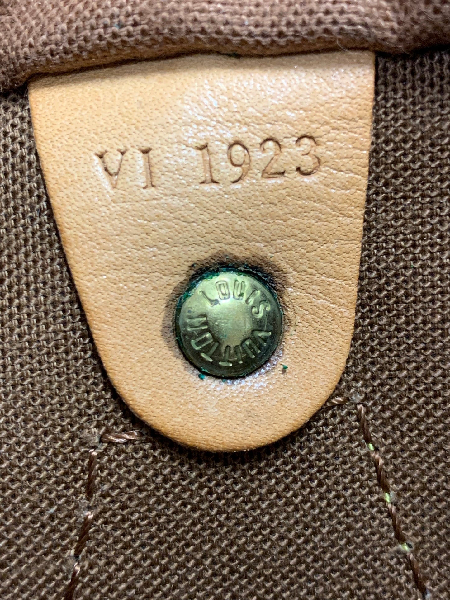 LOUIS VUITTON Speedy 30