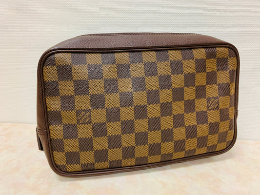 LOUIS VUITTON Trousse Toilette Pochette DE