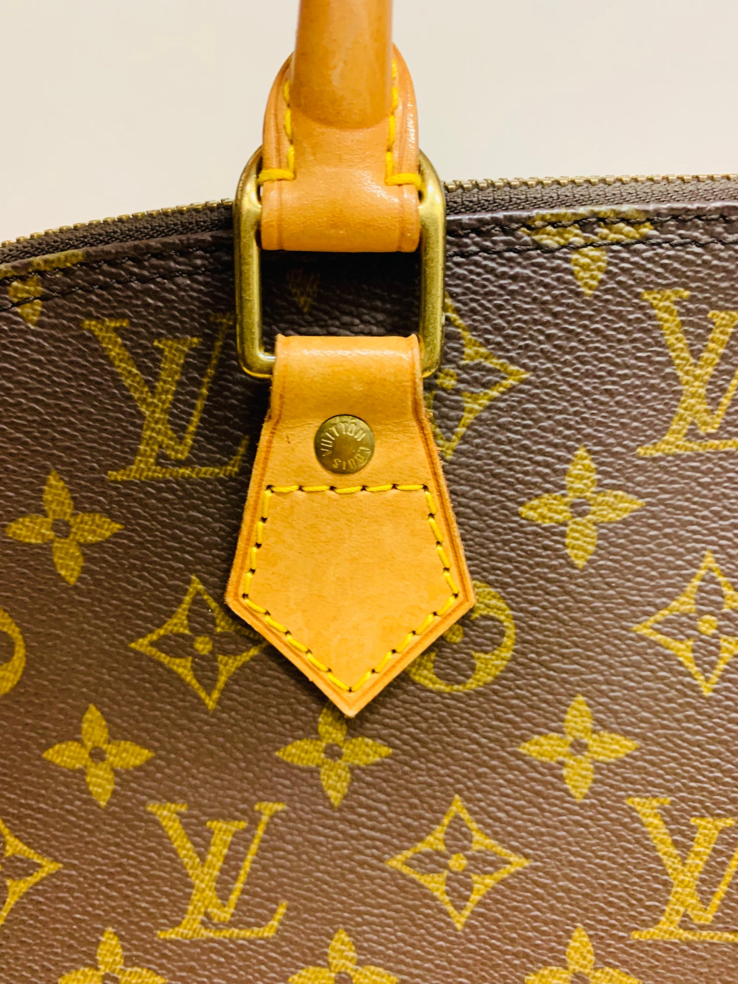 LOUIS VUITTON Alma PM Monogram
