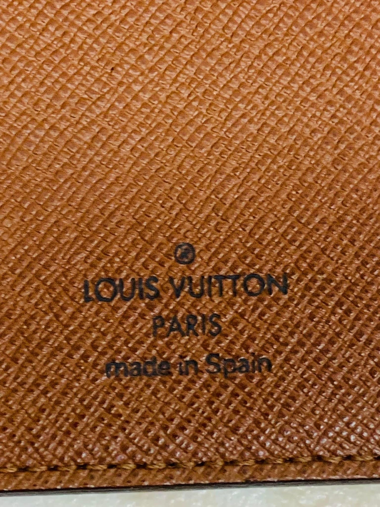 LOUIS VUITTON DESK AGENDA