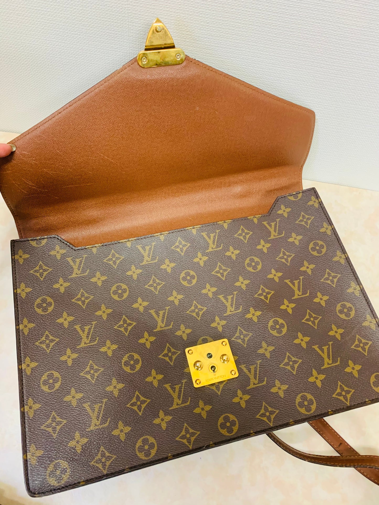 LOUIS VUITTON PORTE DOCUMENTS BUSINESS BAG