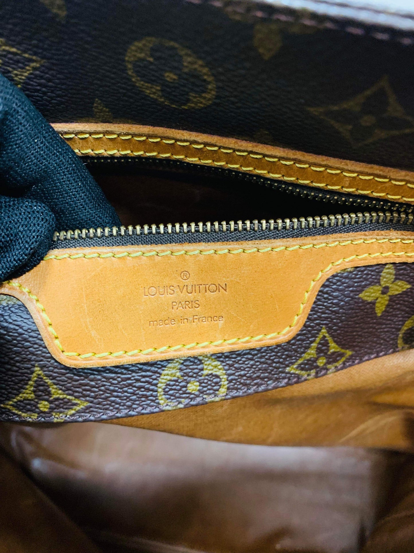 LOUIS VUITTON SAC SHOPPING TOTE